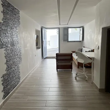 Santorini Emporio New Classic Stylish 1 Bedroom Ap *